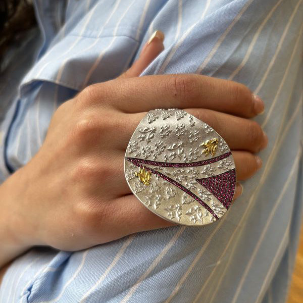 SECRET GARDEN - A Dream Woven in Metal and Stone